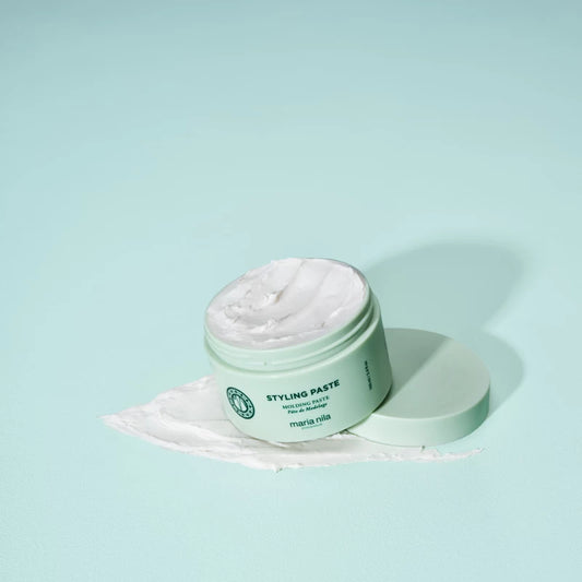 Nežna pasta za oblikovanje las